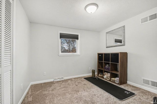 52600 Juniper Road, South Bend, IN 46637