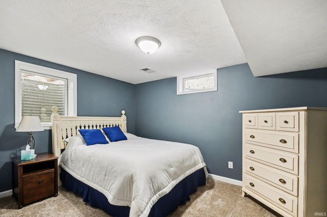 52600 Juniper Road, South Bend, IN 46637