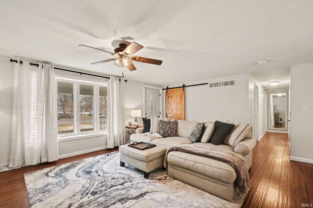 52600 Juniper Road, South Bend, IN 46637