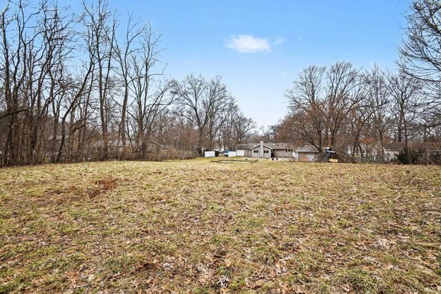 52600 Juniper Road, South Bend, IN 46637