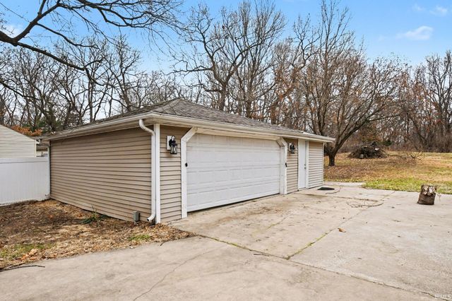 52600 Juniper Road, South Bend, IN 46637