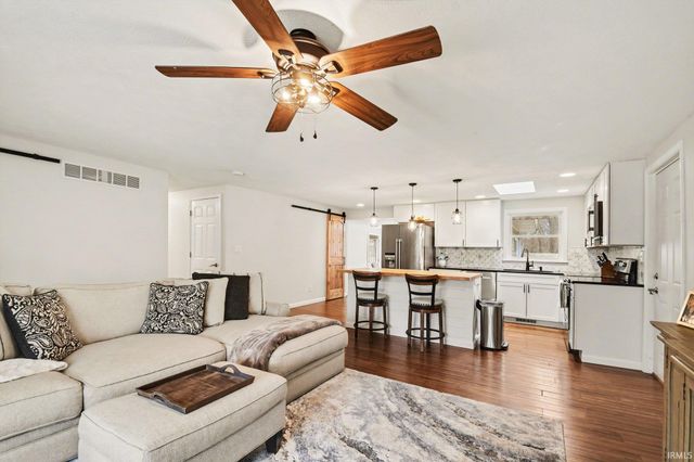 52600 Juniper Road, South Bend, IN 46637