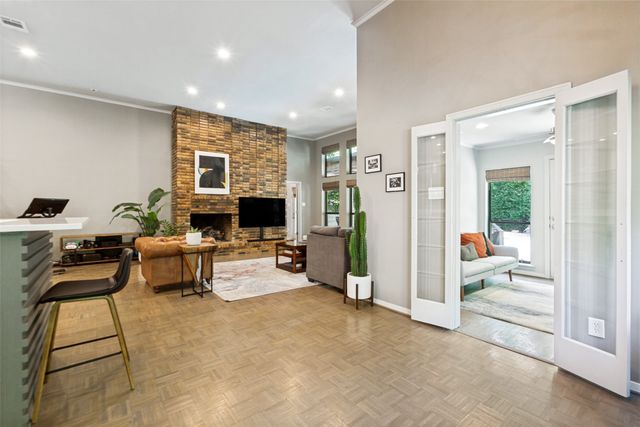 14913 Oaks North Drive, Addison, TX 75254