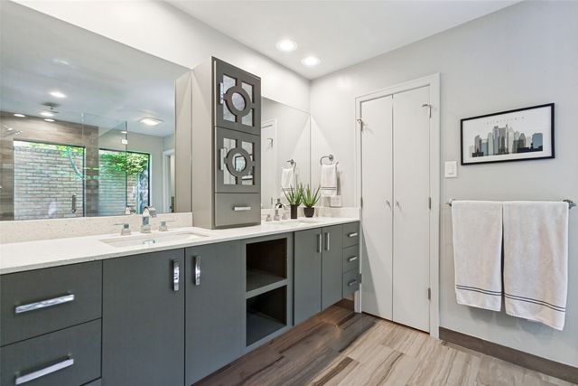 14913 Oaks North Drive, Addison, TX 75254