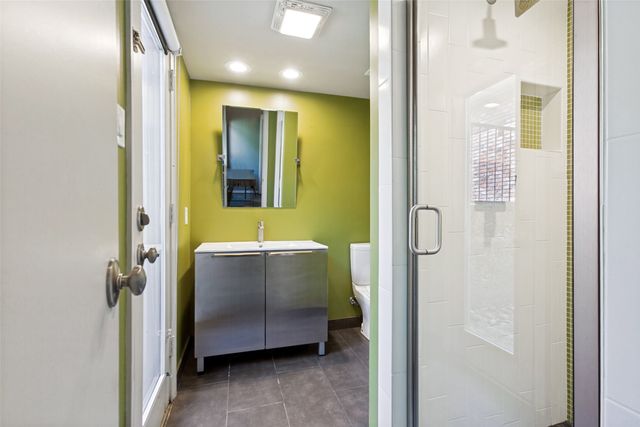 14913 Oaks North Drive, Addison, TX 75254