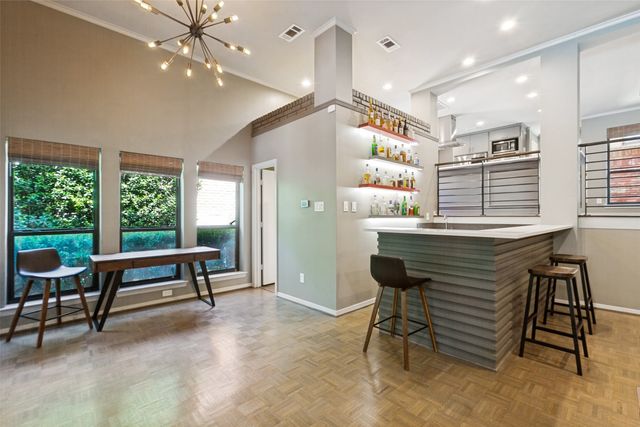 14913 Oaks North Drive, Addison, TX 75254