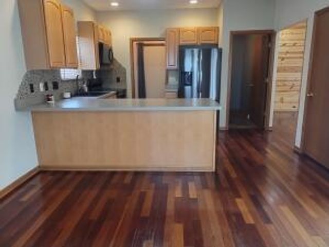 2024 Grove AVENUE, Racine, WI 53405