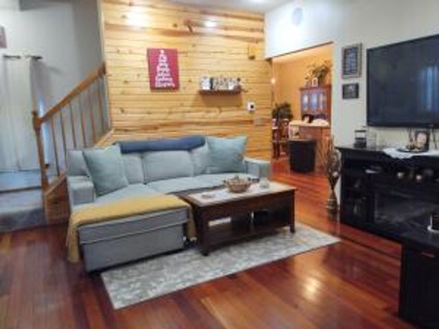 2024 Grove AVENUE, Racine, WI 53405
