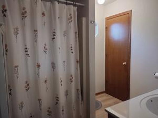 2024 Grove AVENUE, Racine, WI 53405