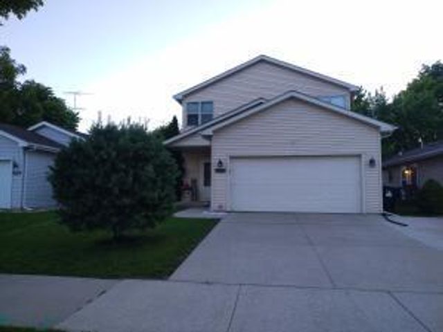 2024 Grove AVENUE, Racine, WI 53405