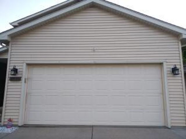 2024 Grove AVENUE, Racine, WI 53405