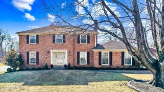 1310 Bentwood Way, Louisville, KY 40223