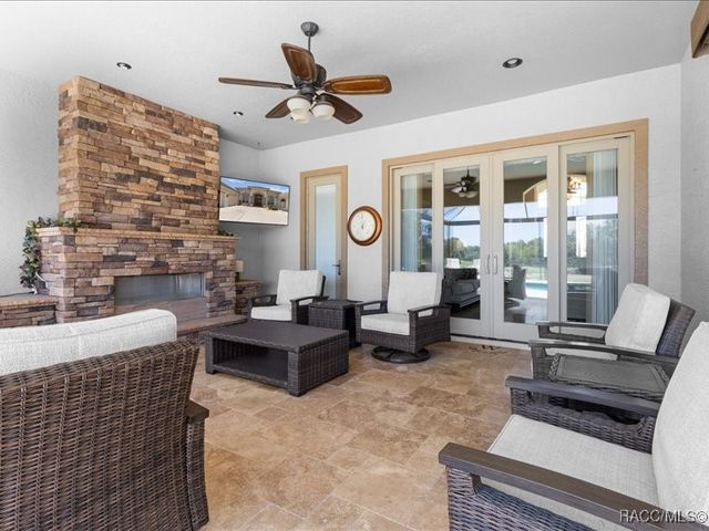 2622 N Carnoustie Loop, Lecanto, FL 34461