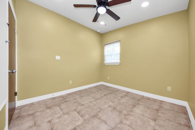 5326 Heatherbrook Drive, Houston, TX 77045