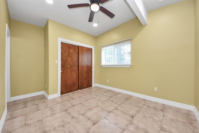 5326 Heatherbrook Drive, Houston, TX 77045