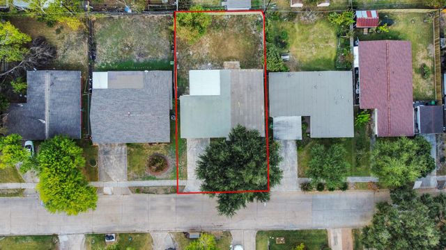 5326 Heatherbrook Drive, Houston, TX 77045