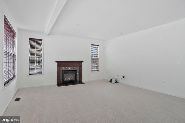 7446 TOTTENHAM DR, White Plains, MD 20695