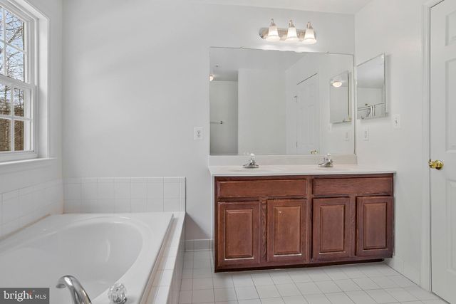 7446 TOTTENHAM DR, White Plains, MD 20695