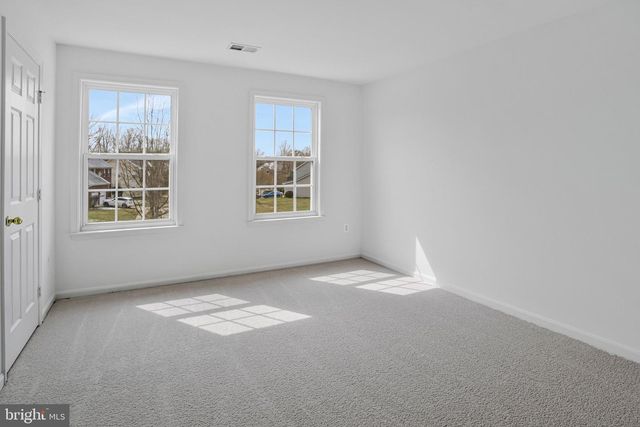 7446 TOTTENHAM DR, White Plains, MD 20695