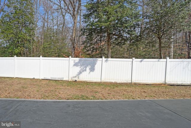 7446 TOTTENHAM DR, White Plains, MD 20695