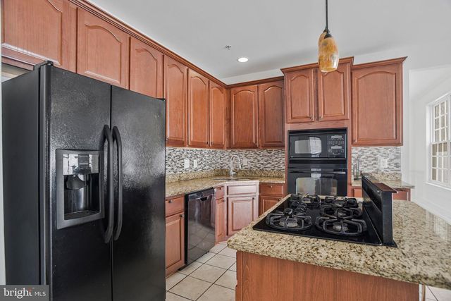 7446 TOTTENHAM DR, White Plains, MD 20695