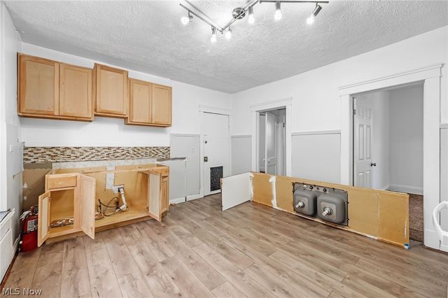 3978 E 55th Street, Newburgh Heights, OH 44105