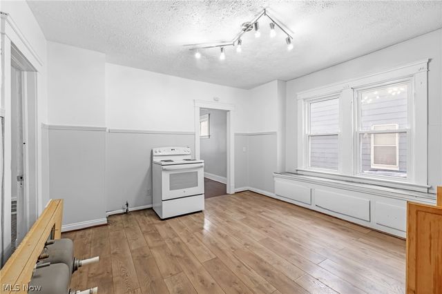 3978 E 55th Street, Newburgh Heights, OH 44105