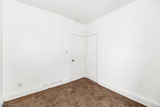 3978 E 55th Street, Newburgh Heights, OH 44105