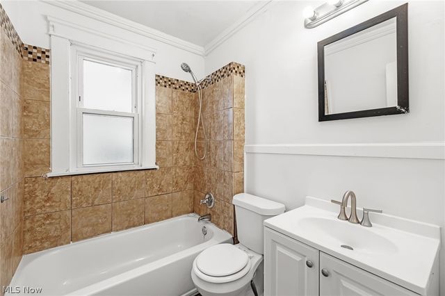 3978 E 55th Street, Newburgh Heights, OH 44105