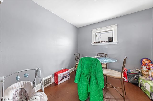 3978 E 55th Street, Newburgh Heights, OH 44105