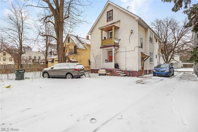 3978 E 55th Street, Newburgh Heights, OH 44105