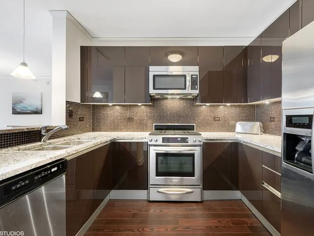 225 N Columbus Drive 6504, Chicago, IL 60601