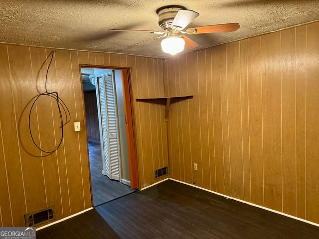 556 LAMAR Drive, Forest Park, GA 30297