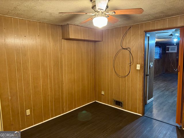 556 LAMAR Drive, Forest Park, GA 30297