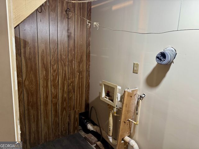 556 LAMAR Drive, Forest Park, GA 30297