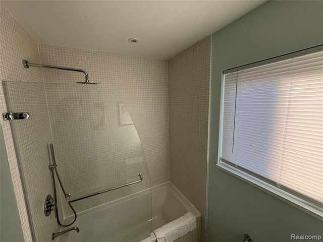 175 Ashland Street, Detroit, MI 48215