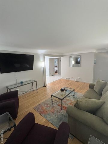 175 Ashland Street, Detroit, MI 48215