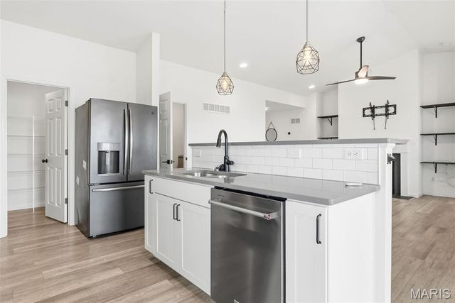 8 Blue Pearl Court, O'fallon, MO 63366