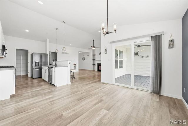 8 Blue Pearl Court, O'fallon, MO 63366