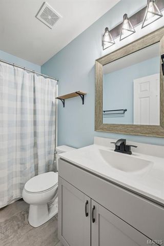 8 Blue Pearl Court, O'fallon, MO 63366