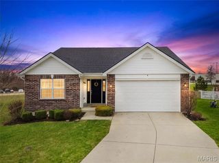 8 Blue Pearl Court, O'fallon, MO 63366