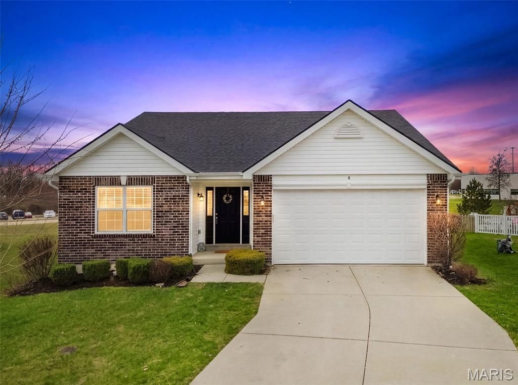 8 Blue Pearl Court, O'fallon, MO 63366