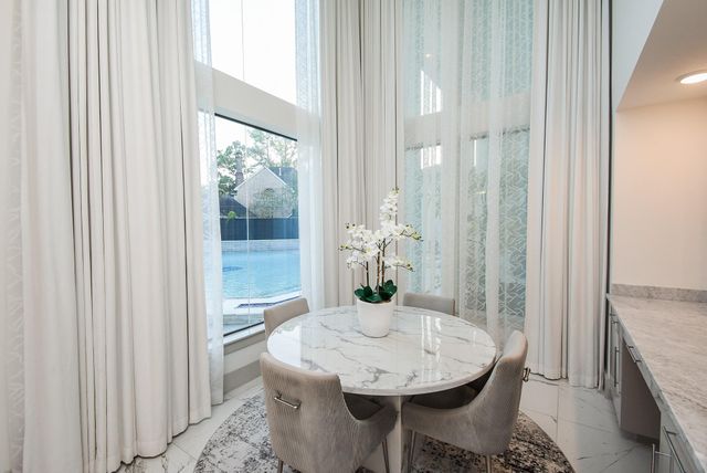 32 E Shady Lane, Houston, TX 77063