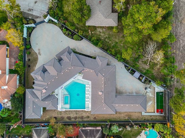 32 E Shady Lane, Houston, TX 77063