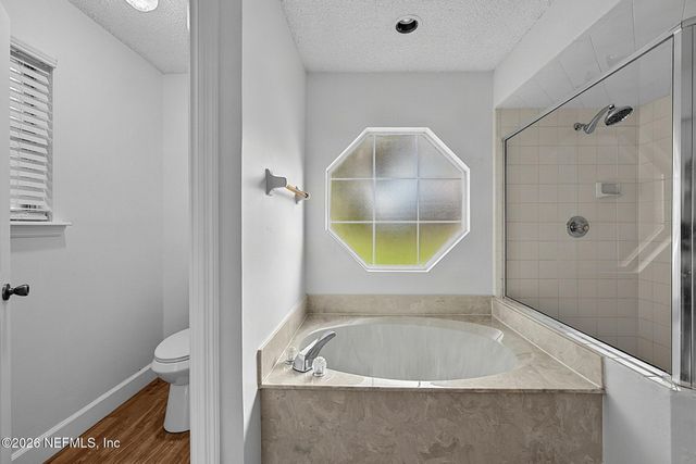 8426 COUNTRY BEND Circle W, Jacksonville, FL 32244