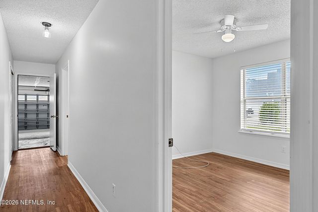 8426 COUNTRY BEND Circle W, Jacksonville, FL 32244