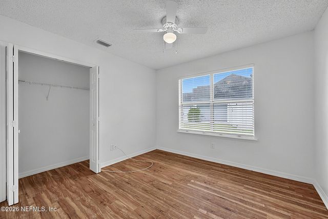 8426 COUNTRY BEND Circle W, Jacksonville, FL 32244