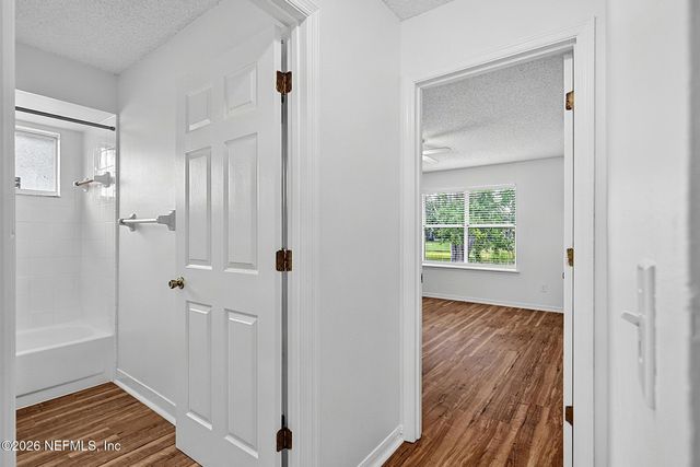 8426 COUNTRY BEND Circle W, Jacksonville, FL 32244