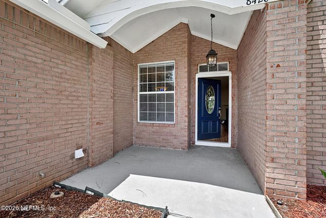 8426 COUNTRY BEND Circle W, Jacksonville, FL 32244