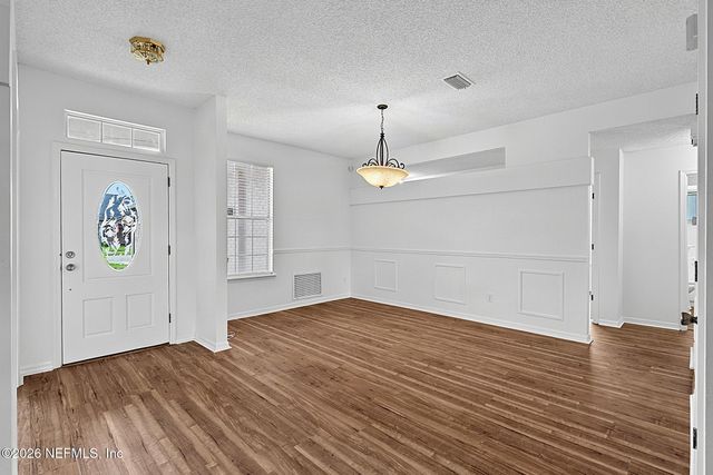 8426 COUNTRY BEND Circle W, Jacksonville, FL 32244